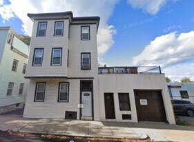 108 Orleans St, Unit #1 in Boston, MA - Building Photo