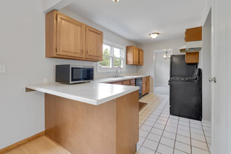 1719 Butler Ct in Naperville, IL - Building Photo - Building Photo
