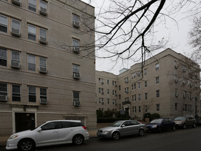 Campus Apartments in Philadelphia, PA - Building Photo - Building Photo