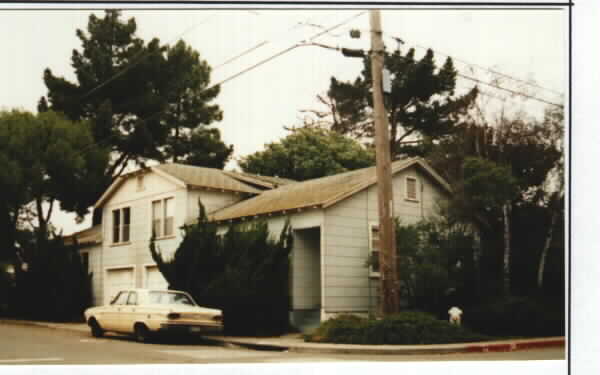 5809 Lassen St in El Cerrito, CA - Foto de edificio - Building Photo