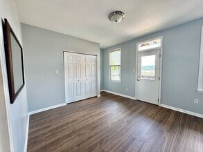 2701 Mission St, Unit 2 in Pittsburgh, PA - Foto de edificio - Building Photo