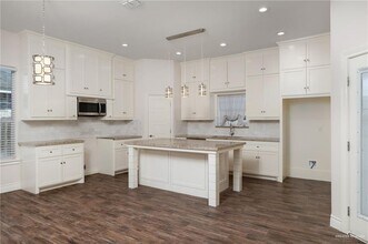 14 E St in Harlingen, TX - Building Photo - Building Photo