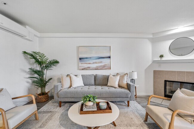 1202 Donax Ave in Imperial Beach, CA - Building Photo - Building Photo