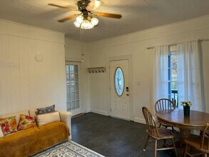 302 Catawba Ave in Hickory, NC - Building Photo - Building Photo