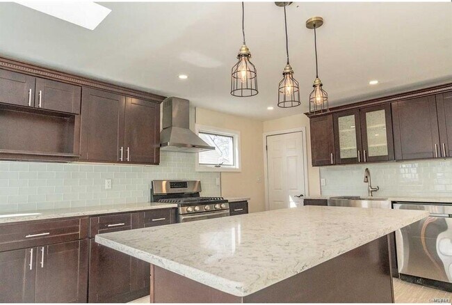 property at 44 Ruxton St
