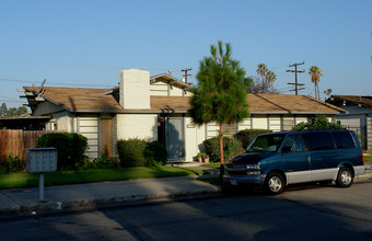 1187 S Belhaven St in Anaheim, CA - Building Photo - Building Photo