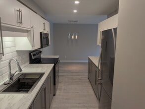 7694 Evans Rd in Chilliwack, BC - Building Photo - Building Photo