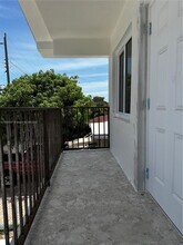 828 NW 23rd Ct in Miami, FL - Building Photo - Building Photo