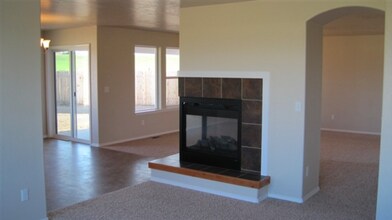 827 E sicily Ct in Meridian, ID - Building Photo - Building Photo