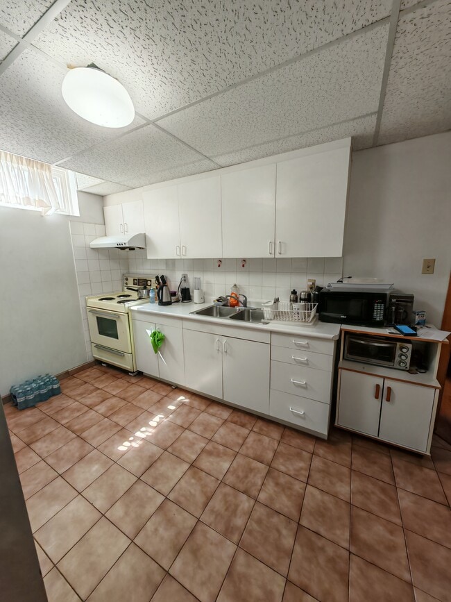 property at 42 Lapworth Cres