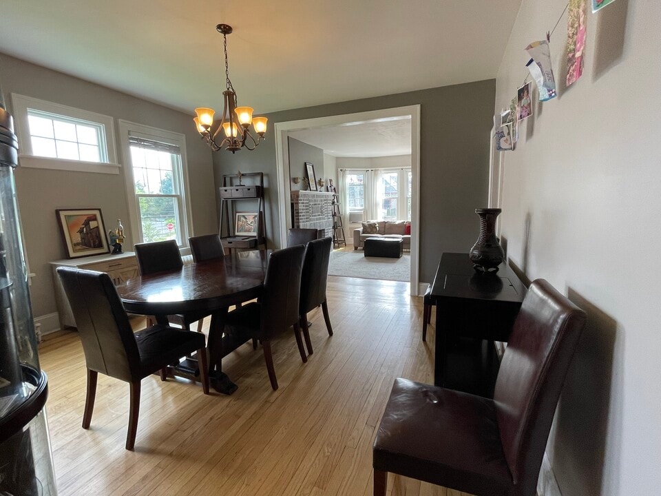 893 Park Ave, Unit #2 Second Floor in Albany, NY - Foto de edificio