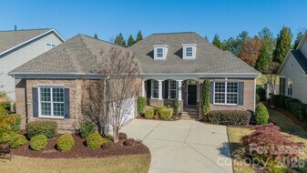 15016 High Bluff Ct in Charlotte, NC - Building Photo