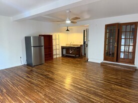 1467 Kiukee Pl in Kailua, HI - Building Photo