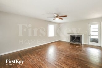 4005 NE 50th Terrace in Kansas City, MO - Building Photo - Building Photo