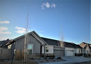 1704-1706 Danny Boy Ln in Wenatchee, WA - Building Photo