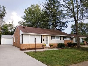 336 Huntley Ave in Clawson, MI - Building Photo - Building Photo