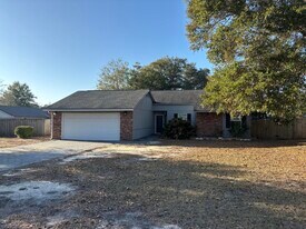 763 St Vincent Cove in Niceville, FL - Building Photo