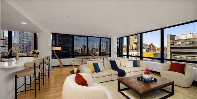 1113 York Ave in New York, NY - Building Photo - Building Photo