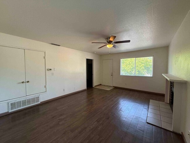 5609 Odea Dr in Sacramento, CA - Building Photo - Building Photo