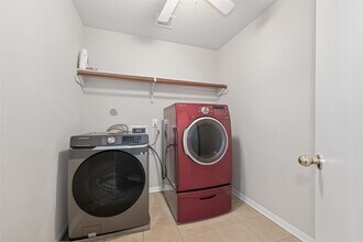 19038 Winding Stream Ln in Houston, TX - Building Photo - Building Photo