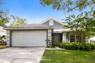 325 Bay St in Apopka, FL - Building Photo