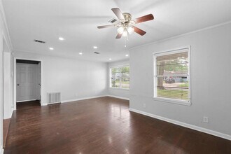 2122 Althea Dr in Houston, TX - Building Photo - Building Photo