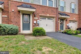7231 Winding Hills Dr in Severn, MD - Building Photo - Building Photo