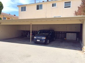 951 Virginia St in El Segundo, CA - Building Photo - Building Photo