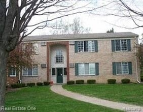 405 Miller Ave in Rochester, MI - Building Photo - Building Photo