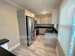 1100 Moretz Ave in Charlotte, NC - Building Photo - Building Photo