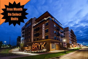 Bryk on Broadway Apartments