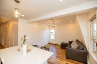 104 Thorndike St, Unit 3 in Cambridge, MA - Building Photo - Building Photo