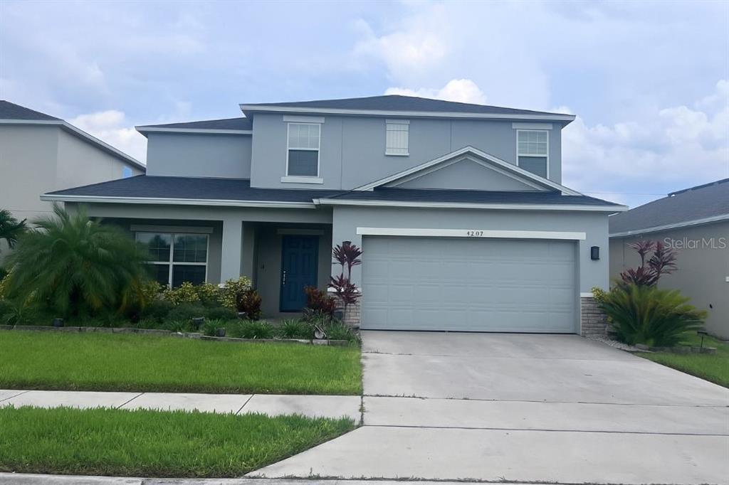 4989 Vellacito Way in Davenport, FL - Building Photo