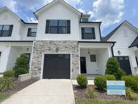 764 Putney Hl Rd in Zebulon, NC - Building Photo