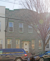 6605 Forest Ave in Ridgewood, NY - Building Photo