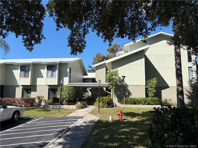 800 NW Fork Rd in Stuart, FL - Building Photo - Building Photo