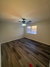 5974 Glenway Dr in Brook Park, OH - Building Photo - Building Photo