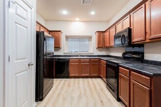 813 Craters of the Moon Blvd in Pflugerville, TX - Building Photo - Building Photo