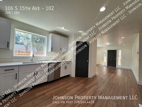 106 S 15th Ave in Caldwell, ID - Foto de edificio - Building Photo