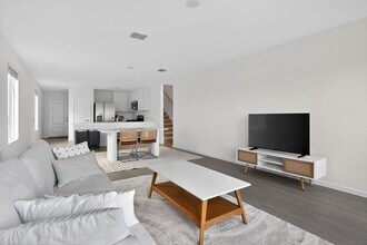 1451 Neria Loop in San Antonio, TX - Building Photo - Building Photo