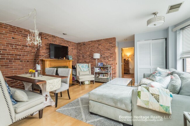 property at 103 Gainsborough St