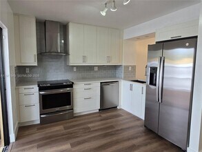 7847 SW 102nd Ln in Miami, FL - Building Photo - Building Photo