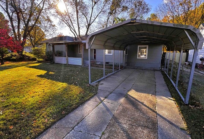 3829 Guernsey Ave in Memphis, TN - Building Photo - Building Photo