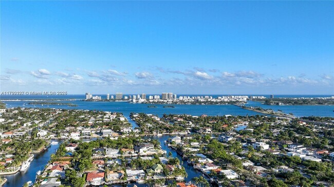 12940 Auralia Rd in North Miami, FL - Building Photo - Building Photo