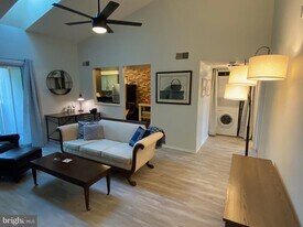 2784 Bordeaux Pl in Woodbridge, VA - Building Photo