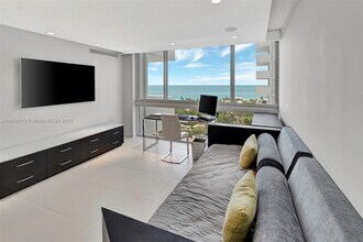 2715 N Ocean Blvd, Unit 15D in Fort Lauderdale, FL - Building Photo - Building Photo