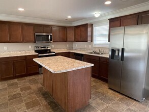 8241 Zodiac Ln in Powell, TN - Building Photo - Building Photo