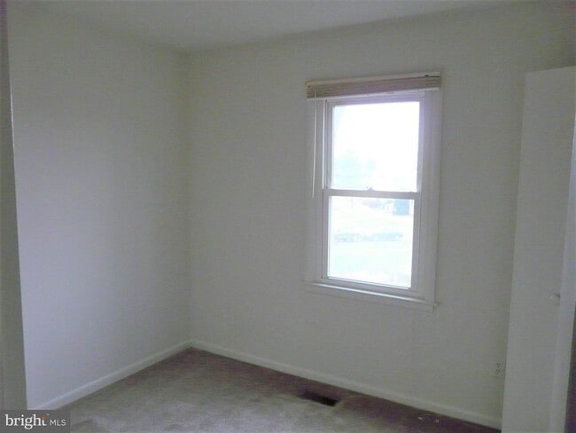 902 Cheshire Ct in Sterling, VA - Building Photo - Building Photo