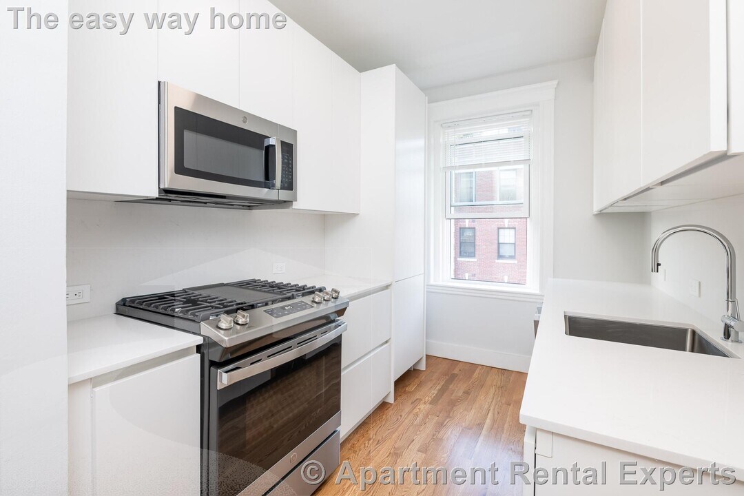 19 Forest St in Cambridge, MA - Building Photo