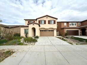 31356 Sycamore Leaf Dr in Winchester, CA - Foto de edificio - Building Photo